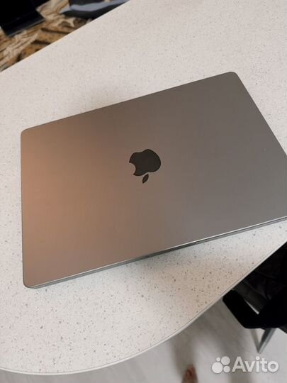 Apple MacBook Pro 14 M1