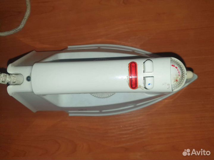 Утюг с парогенератором braun