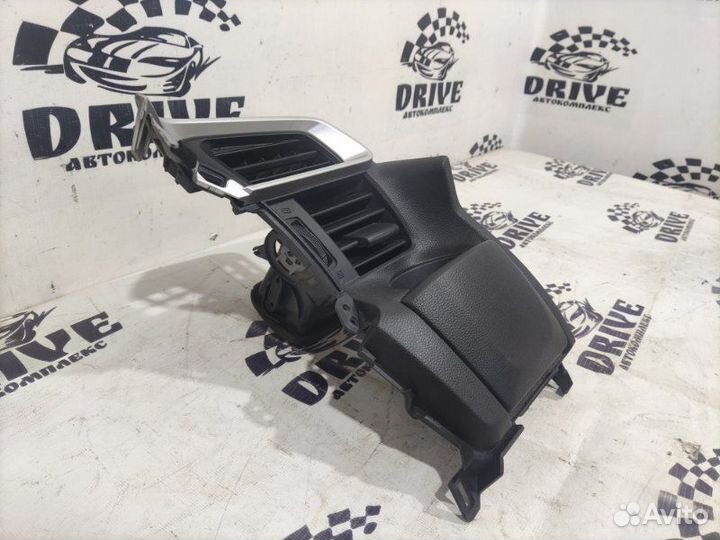 Дуйки правые Honda Fit GP5 LEB 2015