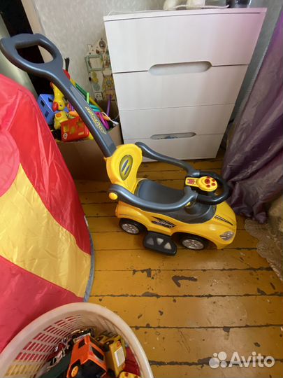 Детская машинка каталка
