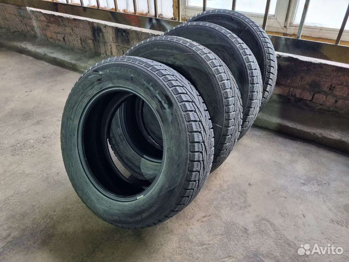 Nokian Tyres Hakkapeliitta R2 SUV 225/65 R17 106M