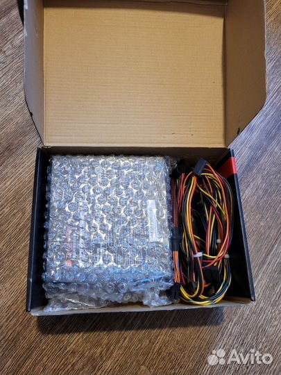 Блоки питания 530W, 450W, 550W, 400W