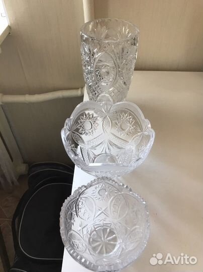 Большая хрустальная ваза