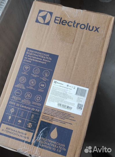 Водонагреватель EWH 30 centurio IQ3.0 новый