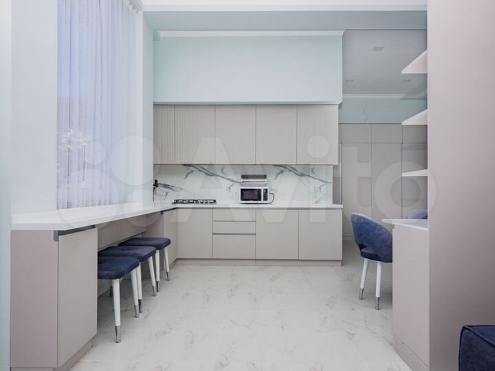 2-к. квартира, 68 м², 3/3 эт.