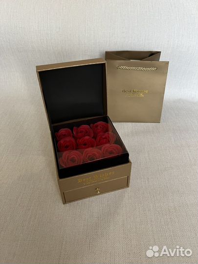 Подарок девушке на 14 февраля, 8 марта