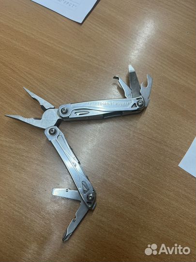Мультитул leatherman wingman