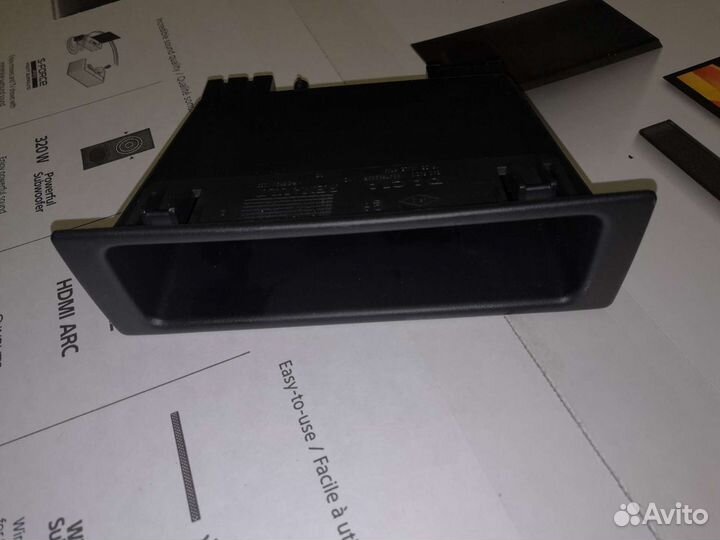 Ящик передней консоли (заглушка магнитолы) Renault