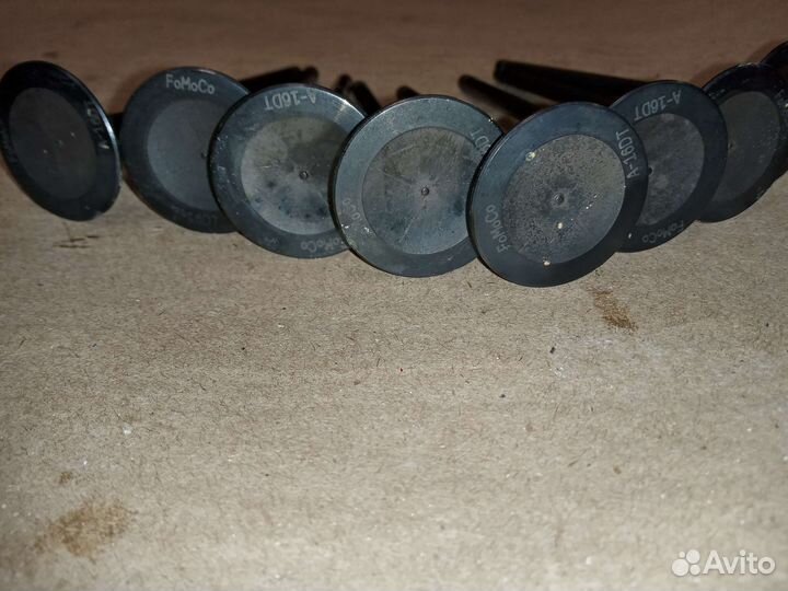 Клапан впускной B4204T6 Volvo S60 Вольво 2.0