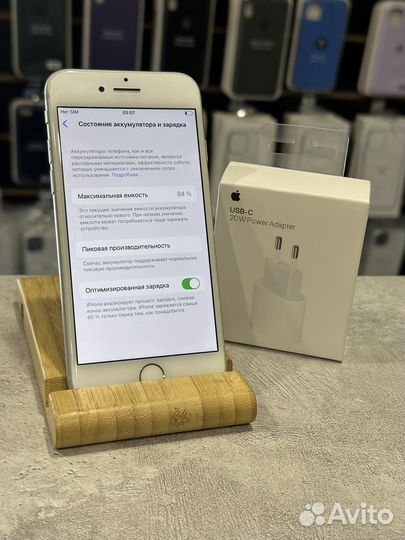 iPhone 8, 64 ГБ