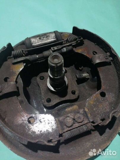 Ступица задняя Nissan Note E11