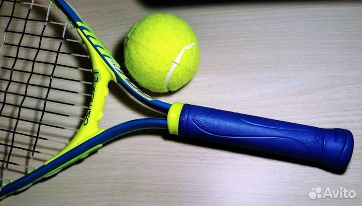 Ракетка для большого тениса artengo TR 700 racket