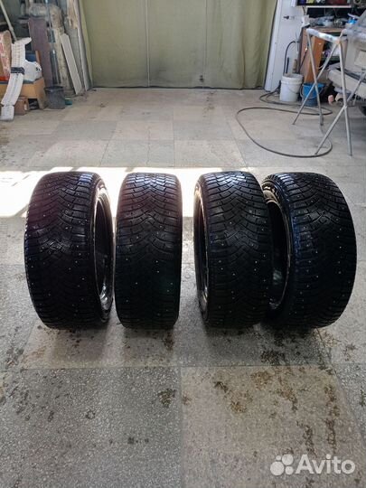 Michelin Latitude X-Ice North 2 + 255/60 R18