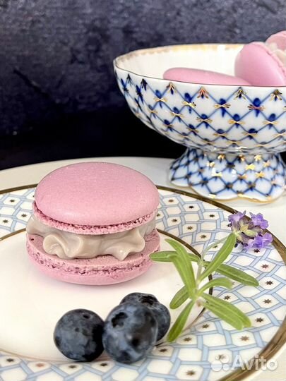 Макарон (миндальные пирожные)