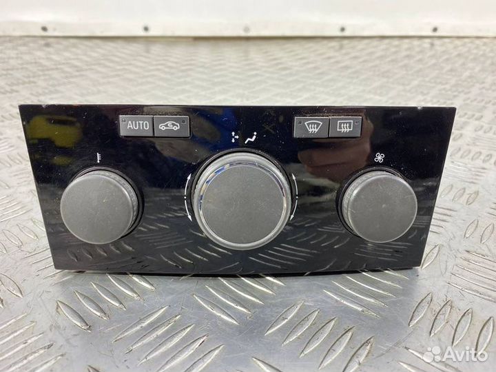 Блок управления печкой Opel Astra H 1.8 Z18XER