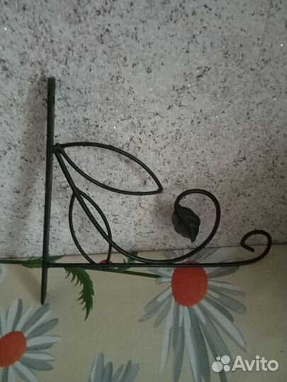 Кронштейн для цветов