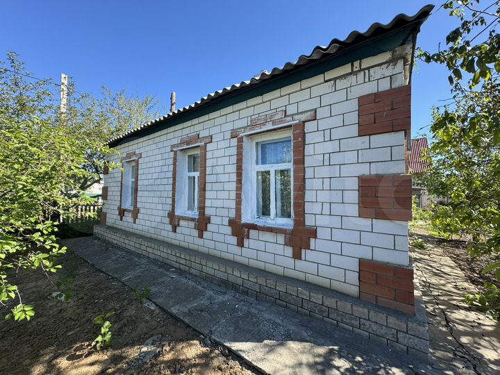 Дом 28 м² на участке 6 га