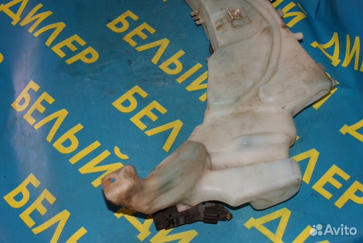 Бачок омывателя лобового стекла Ford Focus 2