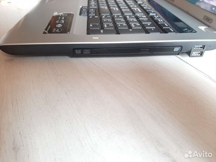 Ноутбук Samsung NP-R730