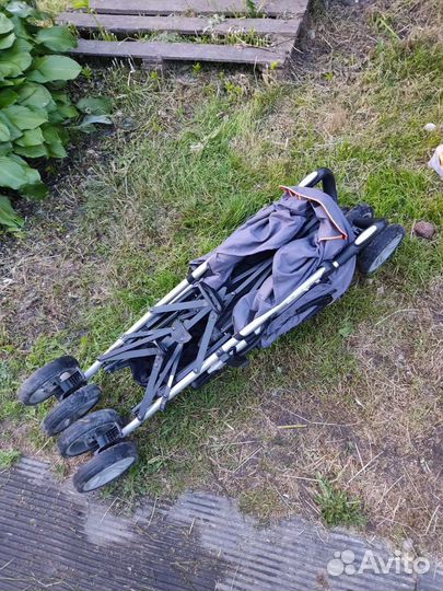 Коляска трость