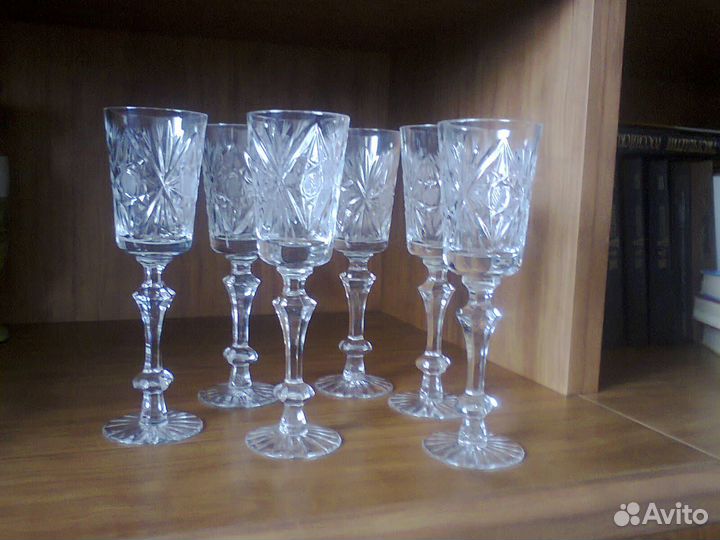 Бокалы хрустальные кубки