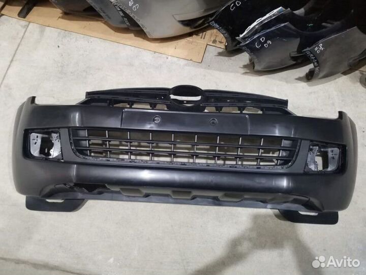 Бампер передний Volkswagen Amarok 2010