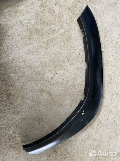 Расширитель арки левый передний Тойота Хайлюкс 8