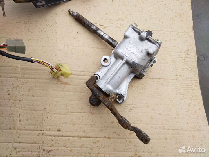 Руль, рулевой вал, редуктор Ваз-2107