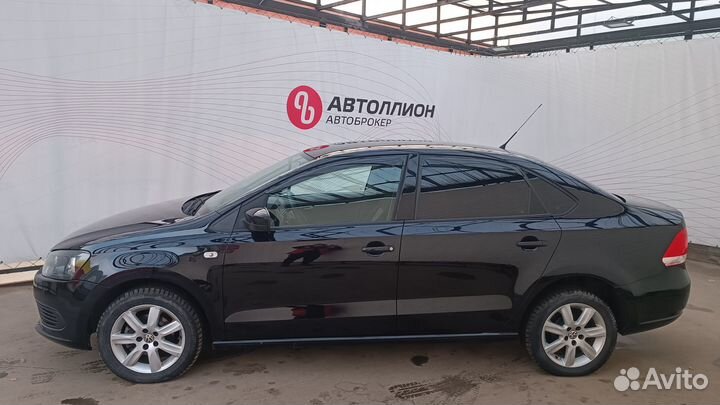 Volkswagen Polo 1.6 AT, 2013, 126 000 км