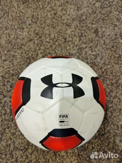 Футбольный мяч Under Armour размер 5