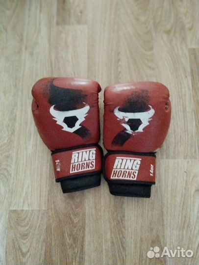 Боксерские перчатки 14 oz