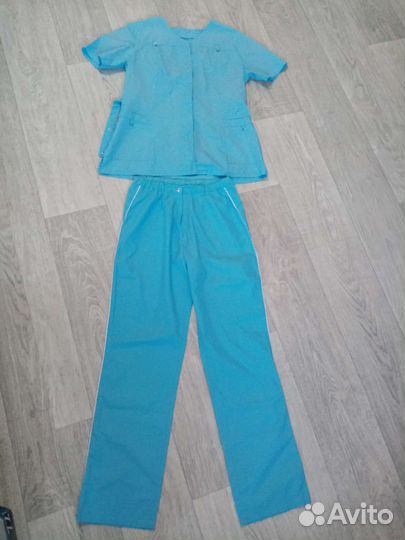 Медицинский костюм