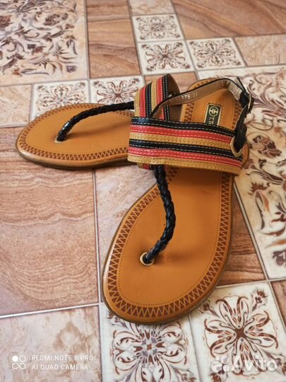 Шлепанцы женские