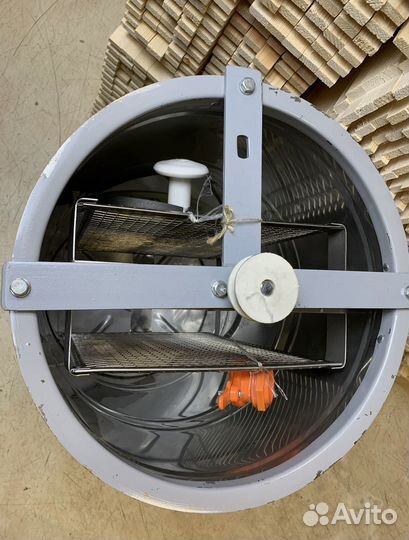 Медогонка Дюймовочка 2-х рамочная