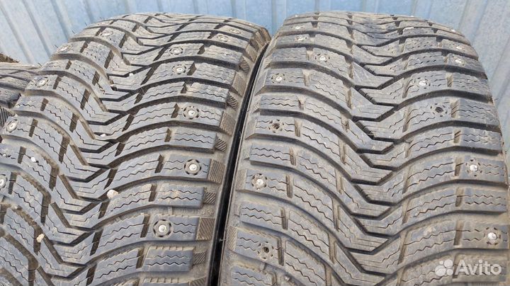 Michelin Latitude X-Ice North 3 235/40 R18