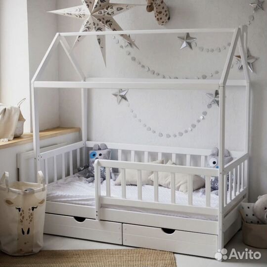 Кровать подростковая