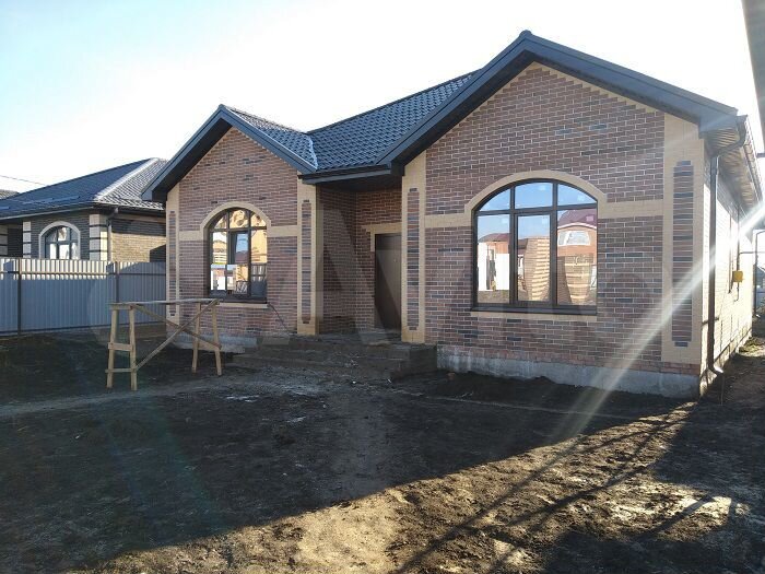 Дом 170 м² на участке 5 сот.