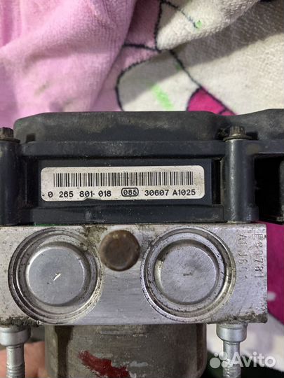 Блок управления абс логан 1, сандеро 1 ларгус