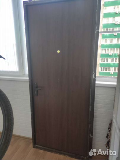 Дверь входная металлическая