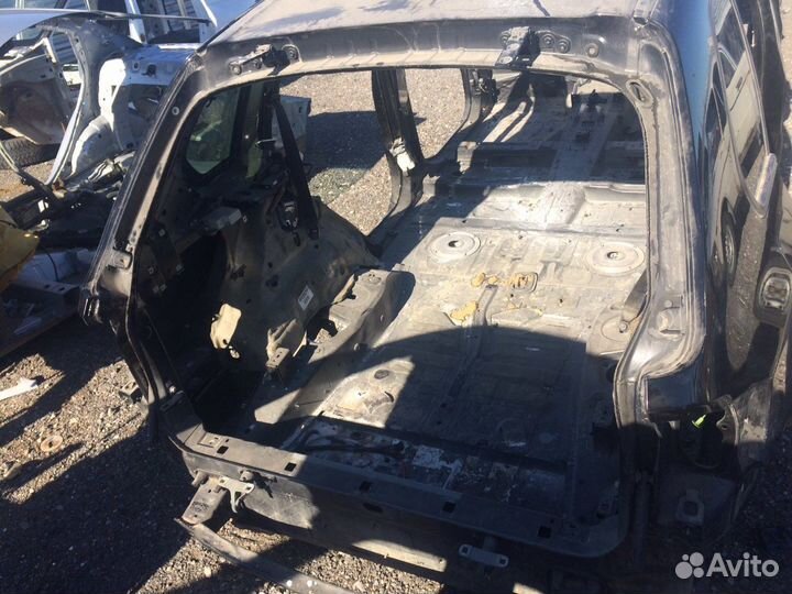 BMW X5 E70 Задняя панель