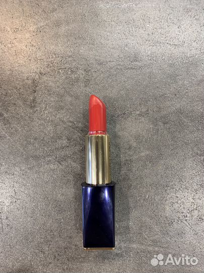 Помада Estee Lauder Pure Color Envy Lipstick