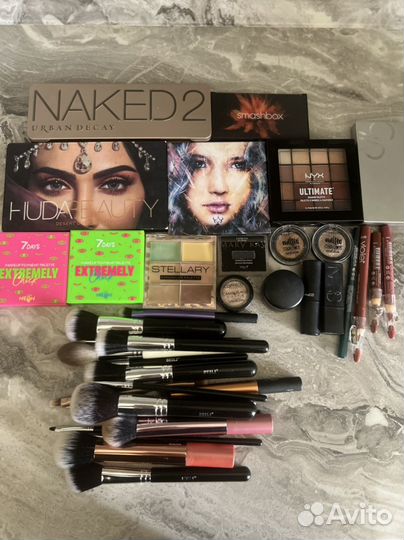 Косметика пакетом для визажиста