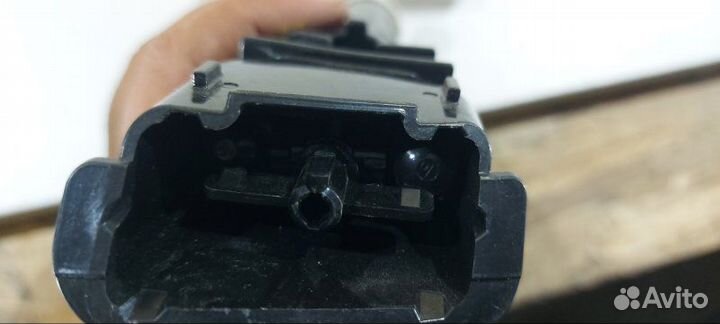 Форсунка омывателя фар правая Infiniti Q70 Y51