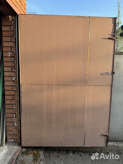 Ворота распашные гаражные металлические б/у