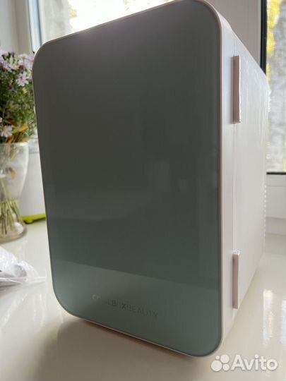 Холодильник для косметики cool box beauty