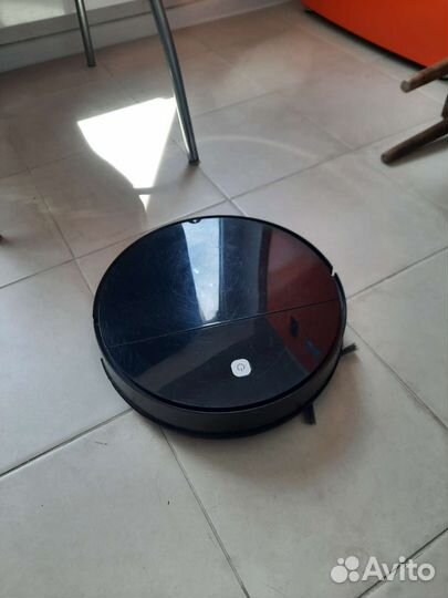 Робот пылесос