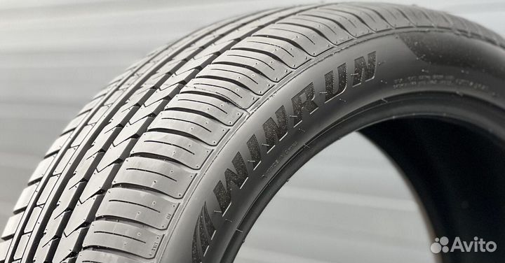 Winrun R330 285/35 R22 106W