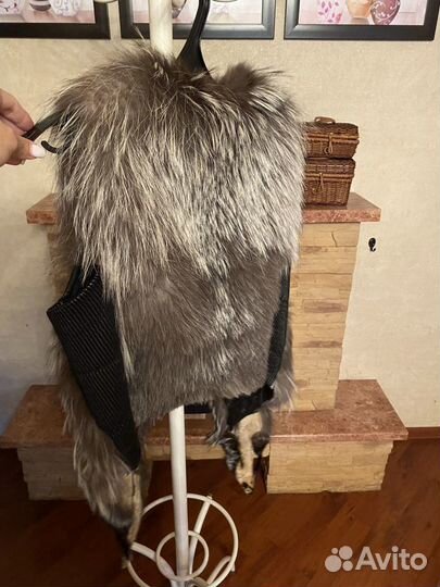 Меховой жилет