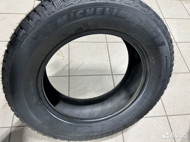 Michelin X-Ice North 4 205/65 R16 99T