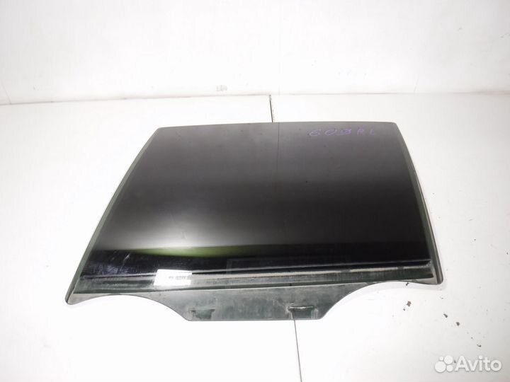 Стекло двери задней левой Cadillac SRX